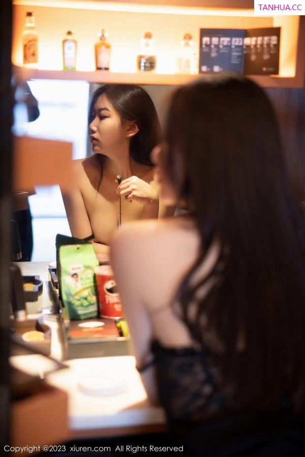   [XiuRen]高清写真图 2023.03.15 No.6418 李佳芮Cherie 短裙美腿第61张图片